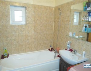 Maison 4 chambres à vendre dans Floresti