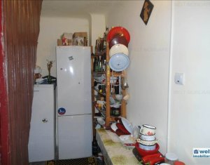 Maison 4 chambres à vendre dans Floresti