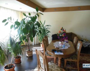 , 230m2 dans Floresti