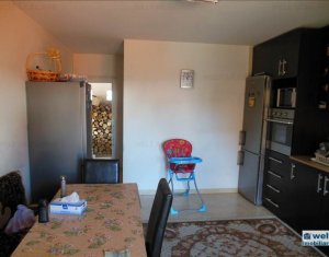 Maison 5 chambres à vendre dans Floresti