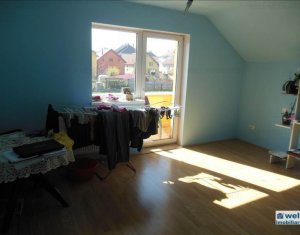 Maison 5 chambres à vendre dans Floresti