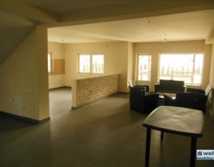 Maison 4 chambres à vendre dans Floresti