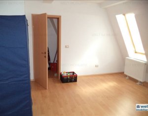 Appartement 3 chambres à vendre dans Floresti