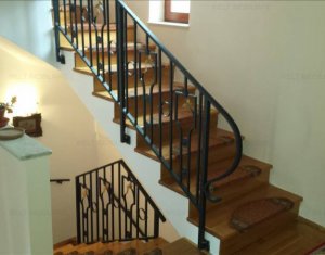 Maison 5 chambres à vendre dans Cluj-napoca, zone Zorilor