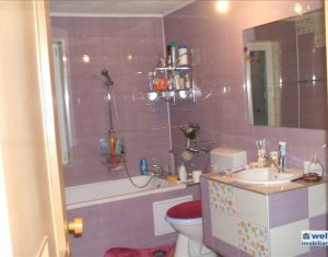Maison 4 chambres à vendre dans Cluj-napoca, zone Bulgaria
