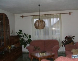 Maison 4 chambres à vendre dans Cluj-napoca, zone Bulgaria