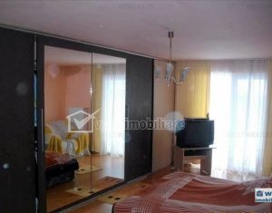Maison 4 chambres à vendre dans Cluj-napoca, zone Bulgaria