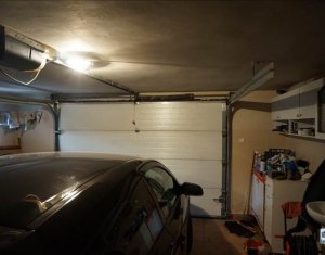 Maison 4 chambres à vendre dans Floresti
