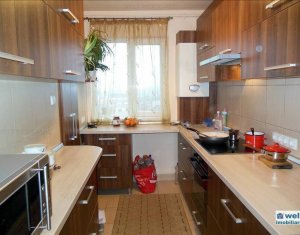 Appartement 4 chambres à vendre dans Cluj-napoca, zone Manastur