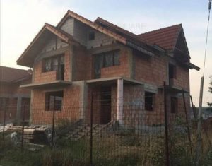 Maison 7 chambres à vendre dans Cluj-napoca, zone Someseni