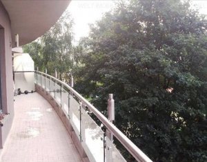Appartement 3 chambres à louer dans Cluj-napoca, zone Plopilor