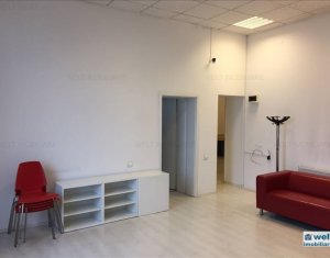 Bureau à louer dans Cluj-napoca, zone Centru