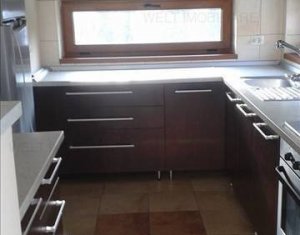 Maison 5 chambres à vendre dans Floresti