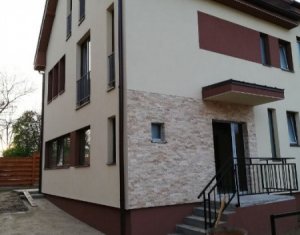 Maison 4 chambres à vendre dans Cluj-napoca, zone Dambul Rotund