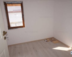 Maison 4 chambres à vendre dans Floresti