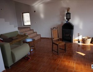 Maison 4 chambres à vendre dans Floresti