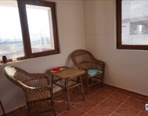 Maison 4 chambres à vendre dans Floresti