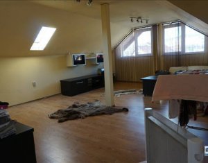 Maison 3 chambres à vendre dans Floresti