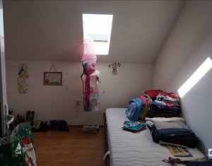 Maison 3 chambres à vendre dans Floresti