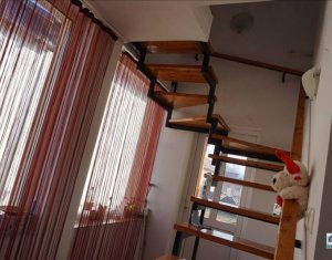 Maison 3 chambres à vendre dans Floresti