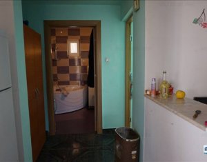 Maison 3 chambres à vendre dans Floresti