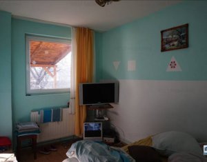 Maison 3 chambres à vendre dans Floresti