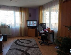 Maison 3 chambres à vendre dans Floresti