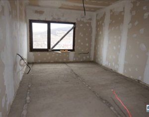 Maison 5 chambres à vendre dans Floresti