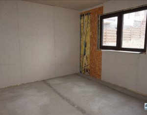 Maison 5 chambres à vendre dans Floresti