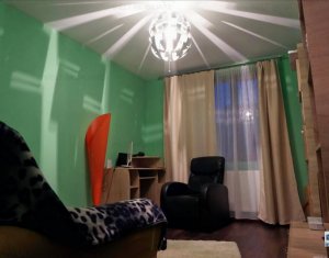 Maison 5 chambres à louer dans Floresti