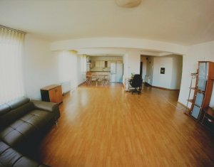 Appartement 4 chambres à vendre dans Cluj-napoca, zone Zorilor