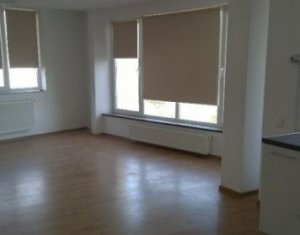 Appartement 3 chambres à vendre dans Floresti