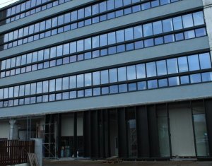 Bureau à louer, 830m2 dans Cluj-napoca, zone Marasti