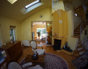 Maison 5 chambres à vendre dans Cluj-napoca, zone Zorilor