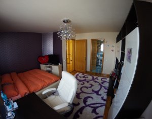 Maison 5 chambres à vendre dans Cluj-napoca, zone Zorilor