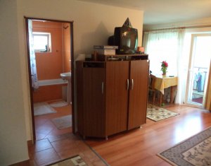 Appartement 3 chambres à vendre dans Floresti