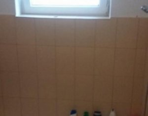 Lakás 3 szobák eladó on Floresti