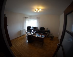 Maison 6 chambres à vendre dans Cluj-napoca, zone Iris