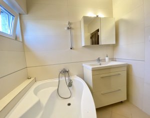 Appartement 3 chambres à louer dans Cluj-napoca, zone Zorilor