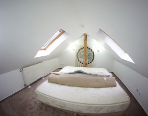 Maison 4 chambres à louer dans Cluj-napoca, zone Centru