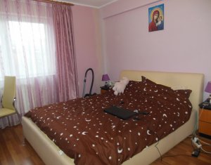 Lakás 3 szobák eladó on Floresti