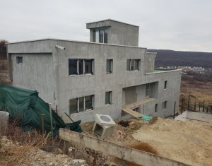 Maison 4 chambres à vendre dans Cluj-napoca, zone Europa