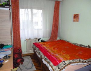 Lakás 4 szobák eladó on Cluj-napoca, Zóna Manastur