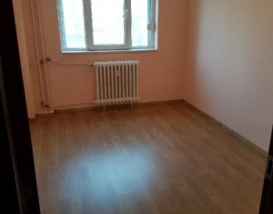 Lakás 4 szobák kiadó on Cluj-napoca, Zóna Manastur