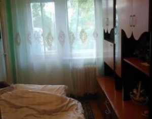 Lakás 4 szobák eladó on Cluj-napoca, Zóna Manastur