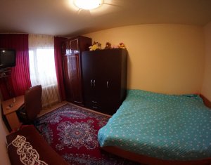 Appartement 4 chambres à vendre dans Cluj-napoca, zone Manastur