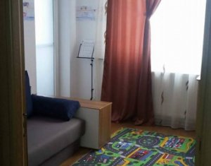 Lakás 3 szobák eladó on Floresti