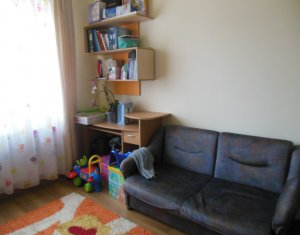 Lakás 3 szobák eladó on Floresti