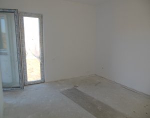 Lakás 4 szobák eladó on Floresti