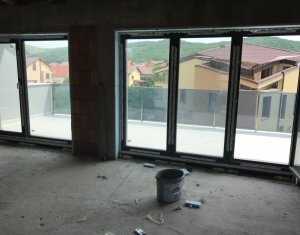 Appartement 4 chambres à vendre dans Floresti